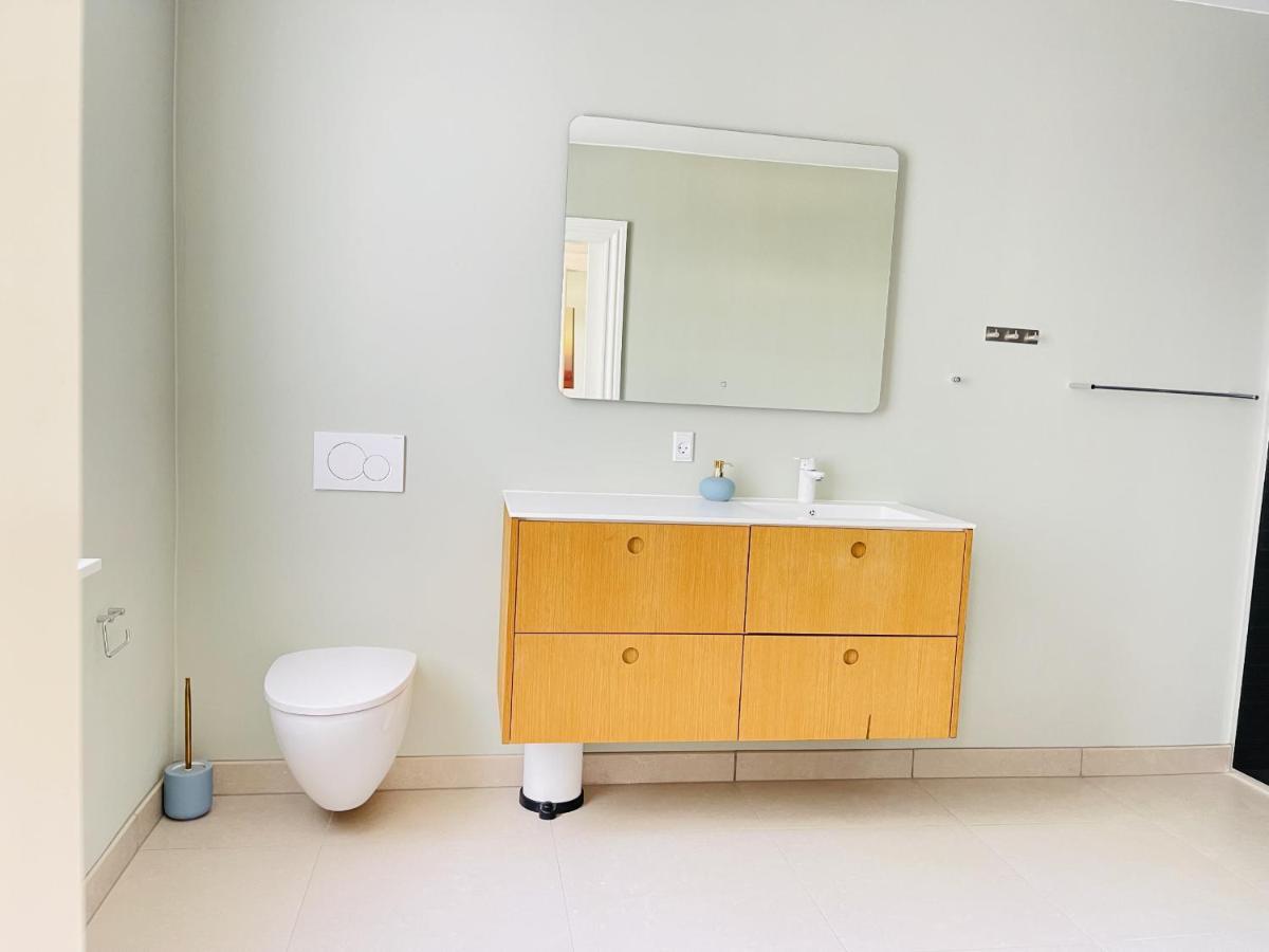 Aday - 2 Bedroom Apartment With Patio Aalbor Kültér fotó